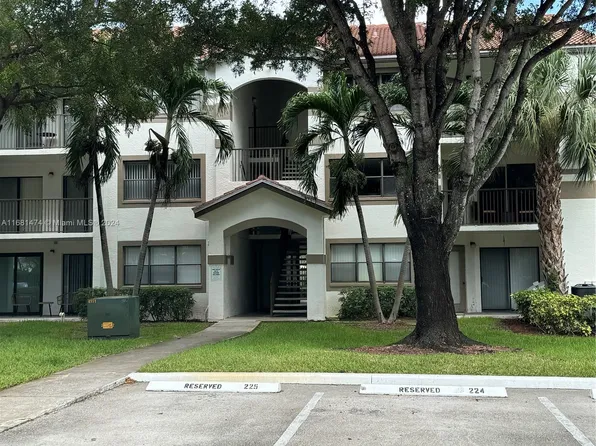 630 S Park Rd #23-3, Hollywood, FL 33021