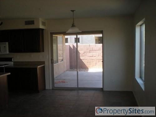 2nd image of 821 S 113th Ave