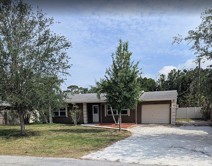 1st image of 2543 Belvoir Blvd
