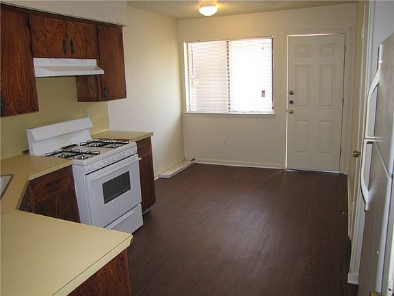 5th image of 310 W William Cannon Dr