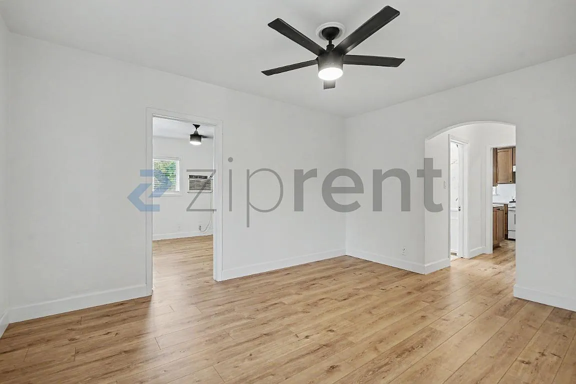 1 bed, 500 sqft, $1,750 — Photo 3