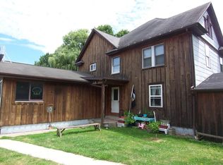 9660 Ridge Rd, North Rose, NY 14516