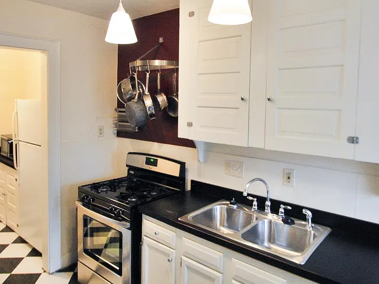 2449 Overlook Rd #2 — Photo 42