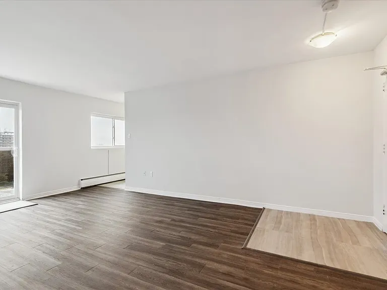 3 Frontenac Rd #1 — Photo 9