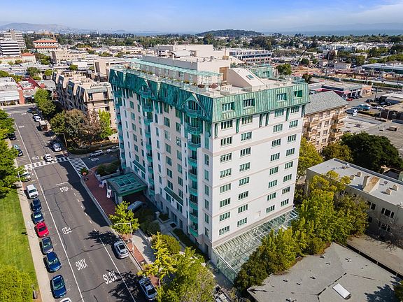 3rd image of 601 Laurel Ave APT 505