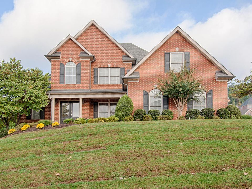 1st image of 331 Willow Walk Ln