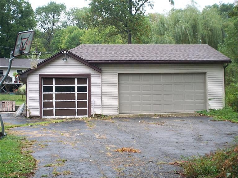 2nd image of 7066 Paddison Rd