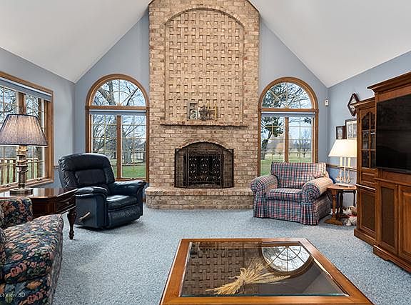 2nd image of 9436 W Golfview Dr
