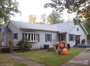 2180 W River Rd, Niles, MI 49120