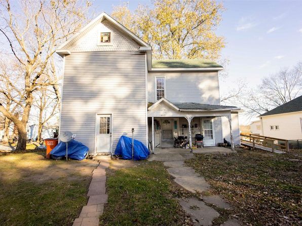 402 S 6th St, Vandalia, IL 62471