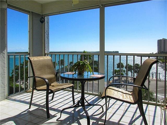 1st image of 901 Collier Ct #5-506