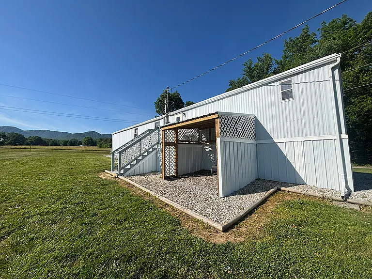 824 Browns Ridge Rd — Photo 11