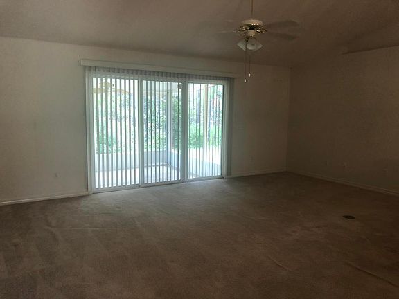 3rd image of 1759 W Smugglers Dr