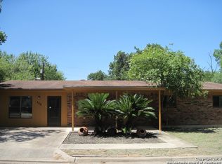226 North St, Pleasanton, TX 78064