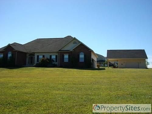 1st image of 19 Pin Oak Dr