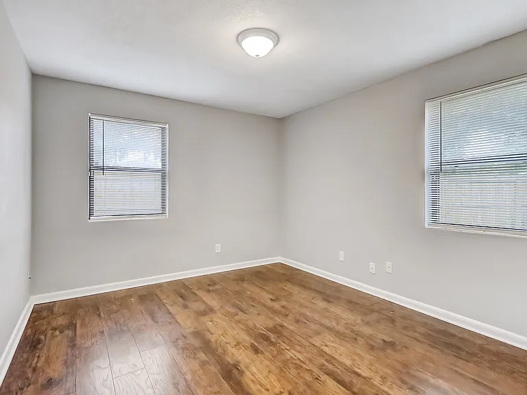 5761 Lake Lucina Dr S — Photo 33