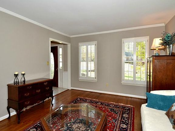 3rd image of 4290 Berkford Cir