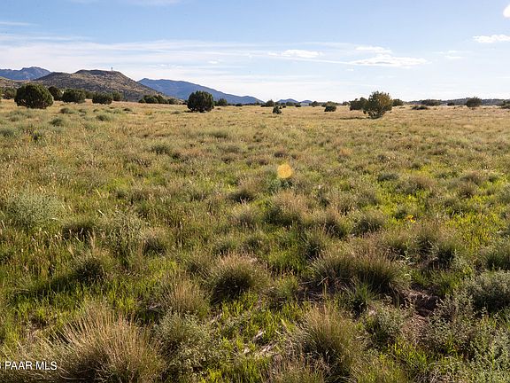 5th image of 395 S Bandit Ridge Rd