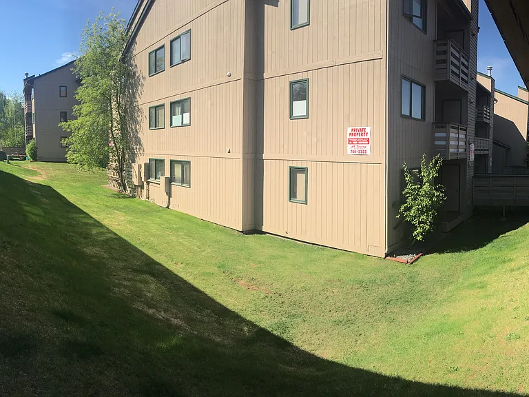 Kinnear Park Apartments — Photo 9