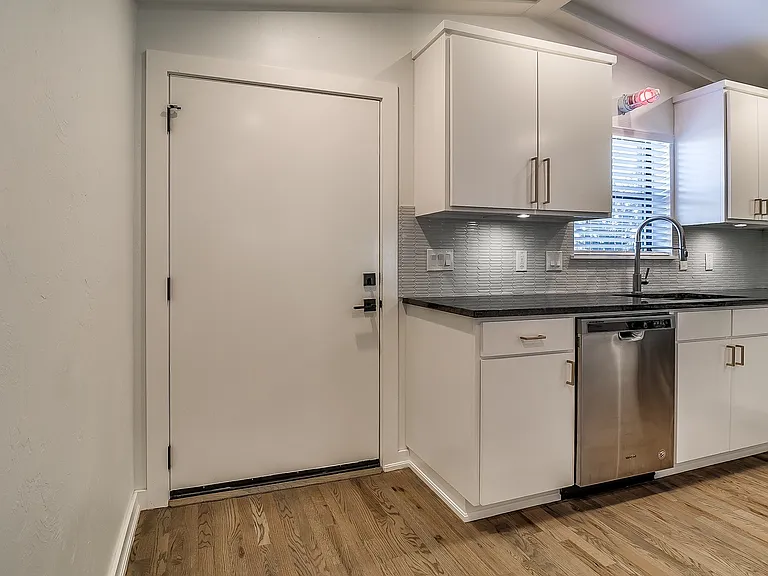 2524 NW 52nd St — Photo 12