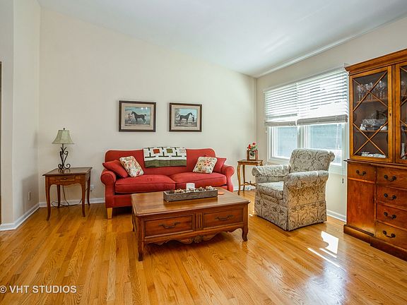 2nd image of 738 N Brookdale Dr