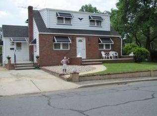 4 5th St, Aberdeen, NJ 07747