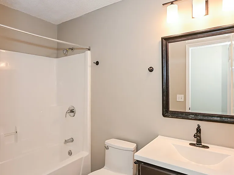 2204 Joann Dr — Photo 15
