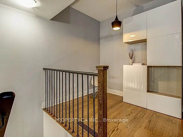 15 Sousa Mendes St #702 — Photo 14