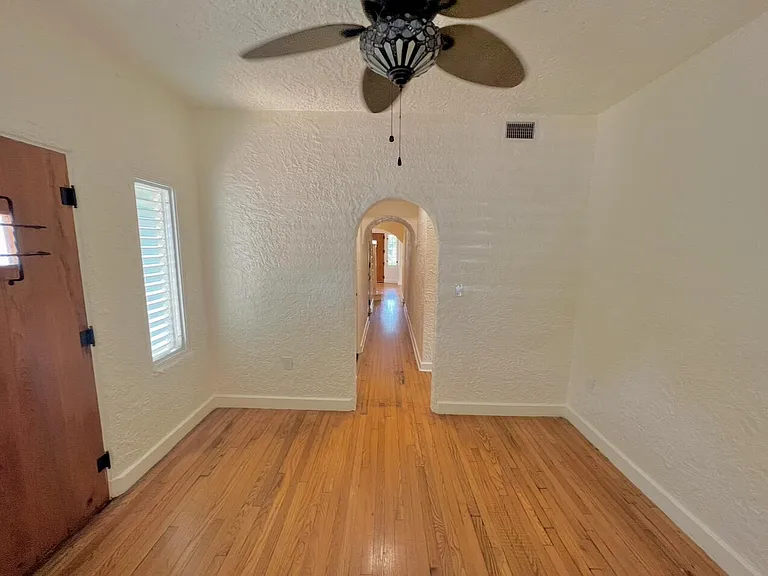 302 Fordham Dr — Photo 16