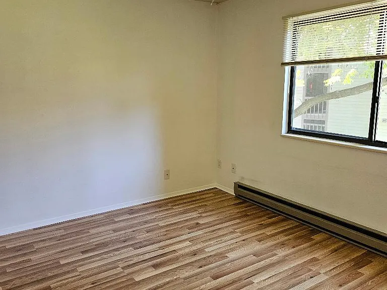 925 Columbia Road 421 — Photo 8