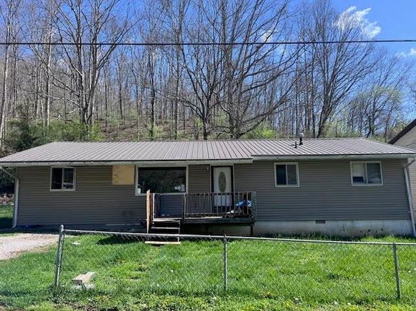 14 Friday St, West Hamlin, WV 25571