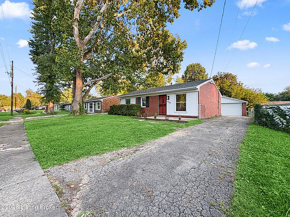 5th image of 4502 Balaton Dr