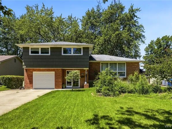 10 Cottonwood Dr, Buffalo, NY 14221