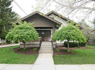 550 W Pine St, Zionsville, IN 46077