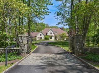 13 Barry Ct, Katonah, NY 10536