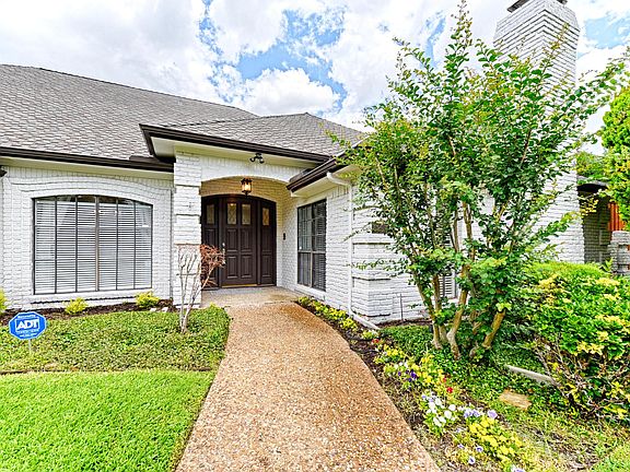 5th image of 5805 Knightsbridge Dr