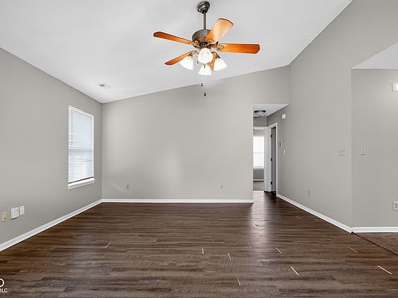 3rd image of 18057 Sanibel Cir