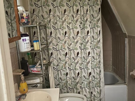 5th image of 61 Plymouth St #2/3