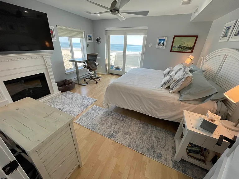 1703 Beach Ter #4N — Photo 13