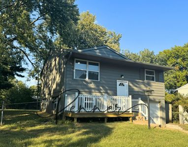 18406 E Shoshone Dr, Independence, MO, 64058