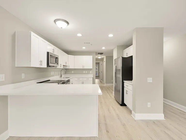 1753 W St SE — Photo 4