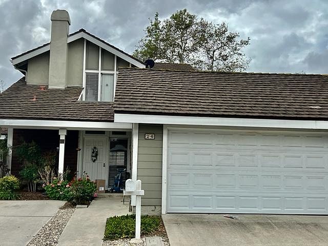 1st image of 26 Woodland Dr