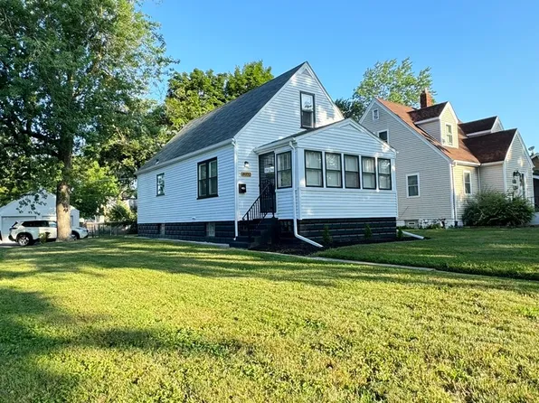 18332 Roy St, Lansing, IL 60438