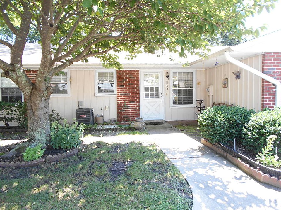 1st image of 970B Argyll Cir