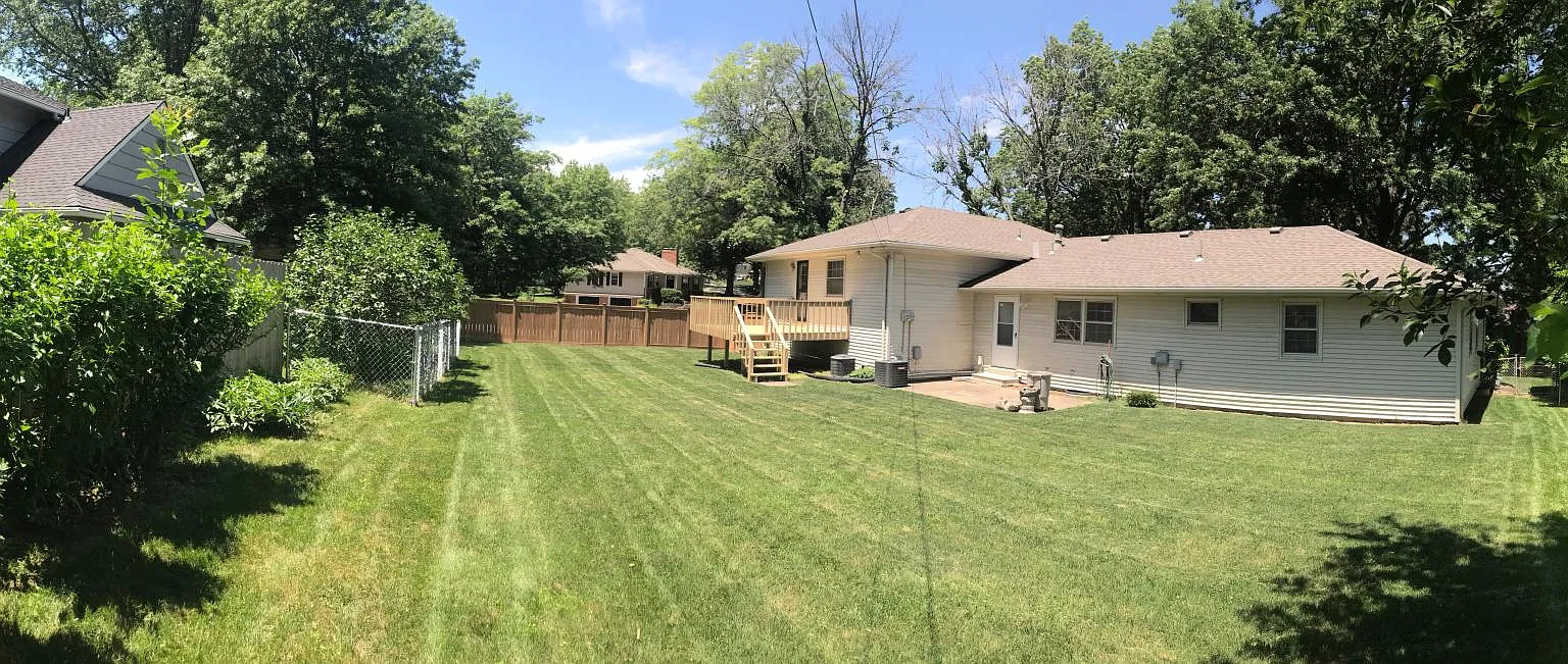2 bed, 2200 sqft, $1,995 — Photo 4