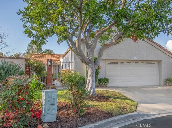 5174 Calzado, Laguna Woods, CA 92637