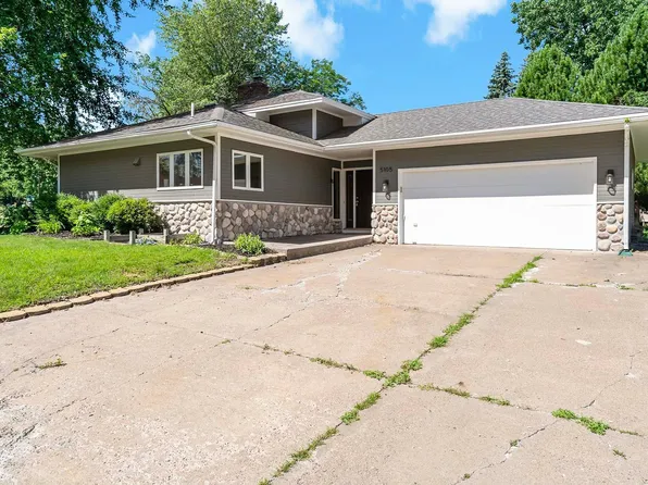 5105 Balsam Ln N, Plymouth, MN 55442