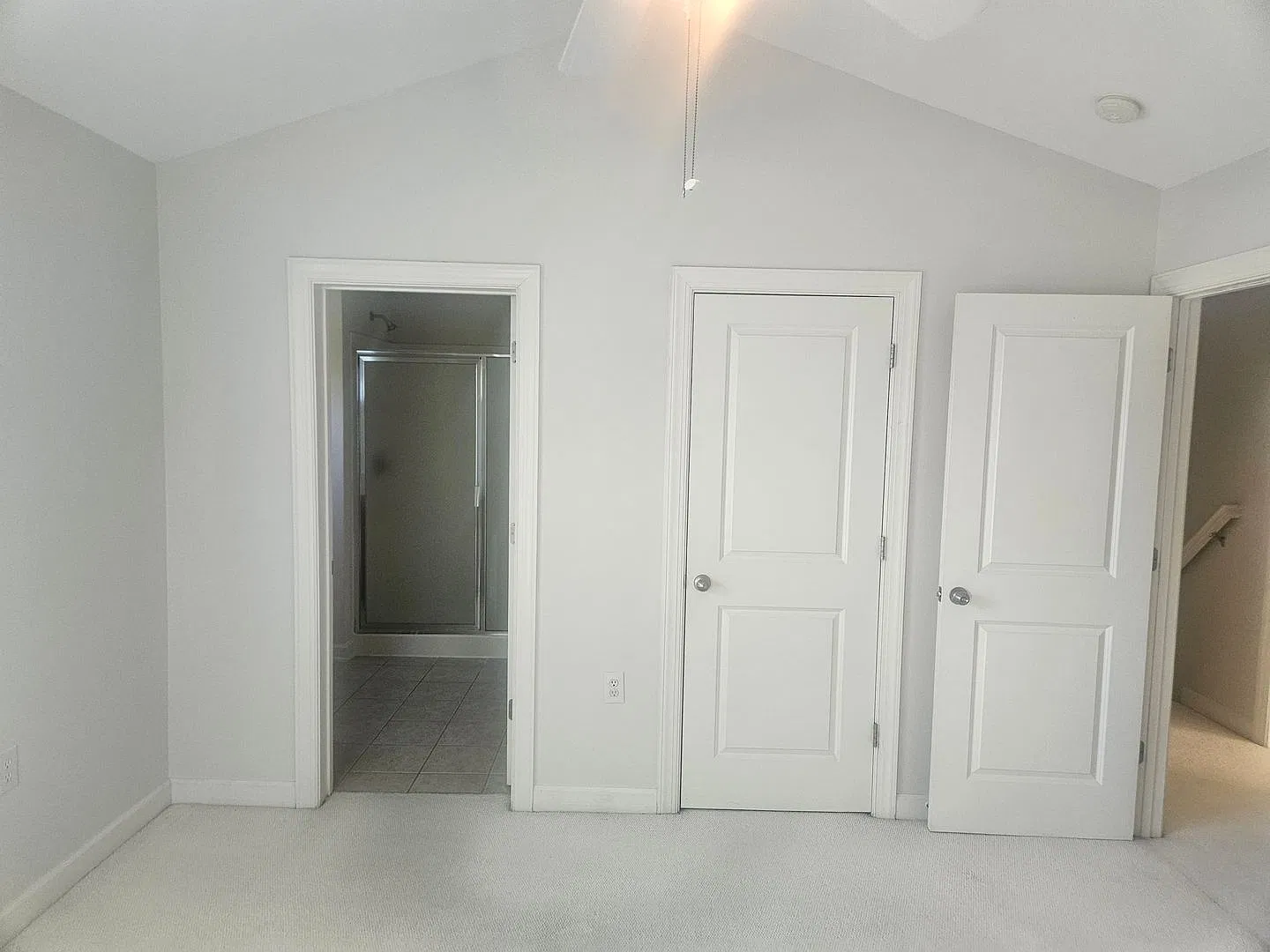 Great 2BR/2.5BA townhouse — Photo 3