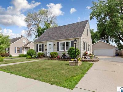 339 Jefferson Ave, North Mankato, MN, 56003