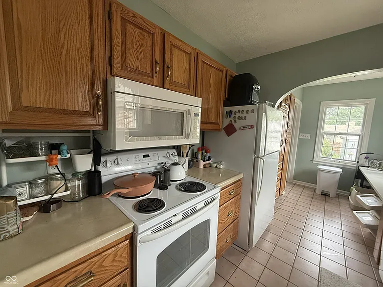 1109 N Downey Ave — Photo 7
